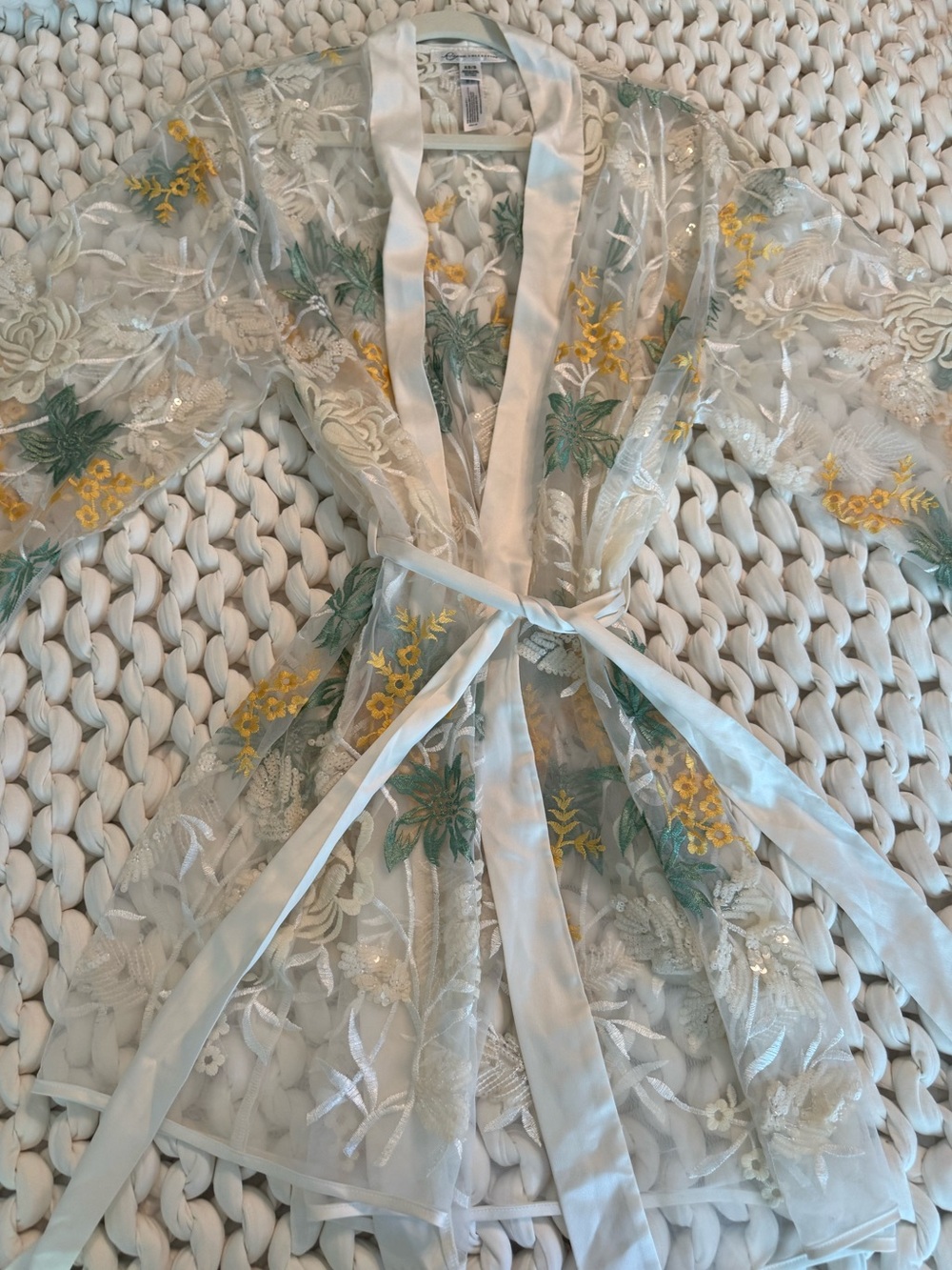 Rya collection by Anthropologie, sheer embroidery Robe with sequins xs/s